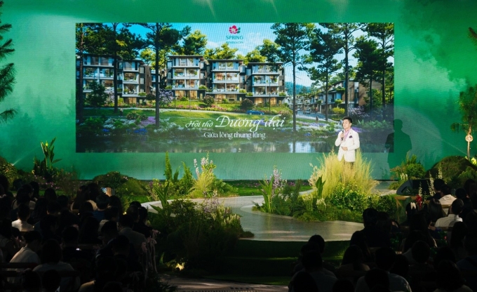 1-1754905135-6945-1754992384 Không gian sống giữa thiên nhiên như Spring Residences, Valley Town... được tái hiện tại sự kiện. Ảnh: