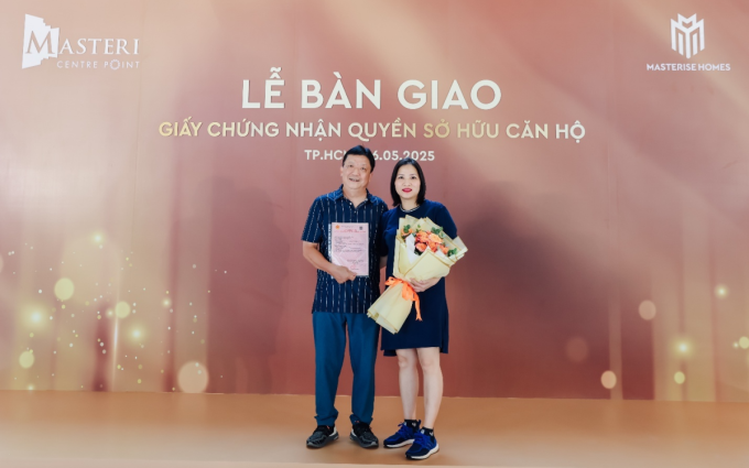 3-1755070929-4971-1755071154 Cư dân Masteri Centre Point nhận bàn giao sổ hồng. Ảnh: Masterise Homes