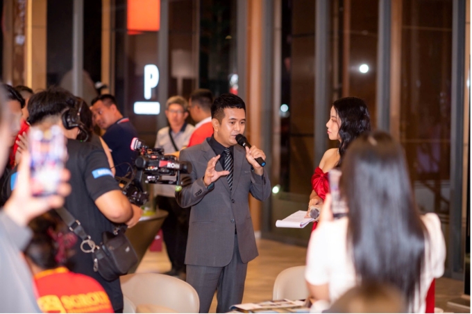 picture3-1754207711-1463-1754208119 KOL Hùng Thuận xuất hiện tại sự kiện tối 2/8. Ảnh: Vạn Xuân Group