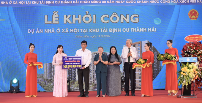 Lễ khởi công dự án nhà ở xã hội tại khu tái định cư Thành Hải. Ảnh: HQC Group